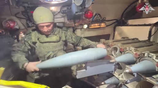 Расчеты самоходных гаубиц «Мста-С» ВС РФ уничтожили опорные пункты боевиков ВФУ на Харьковском направлении