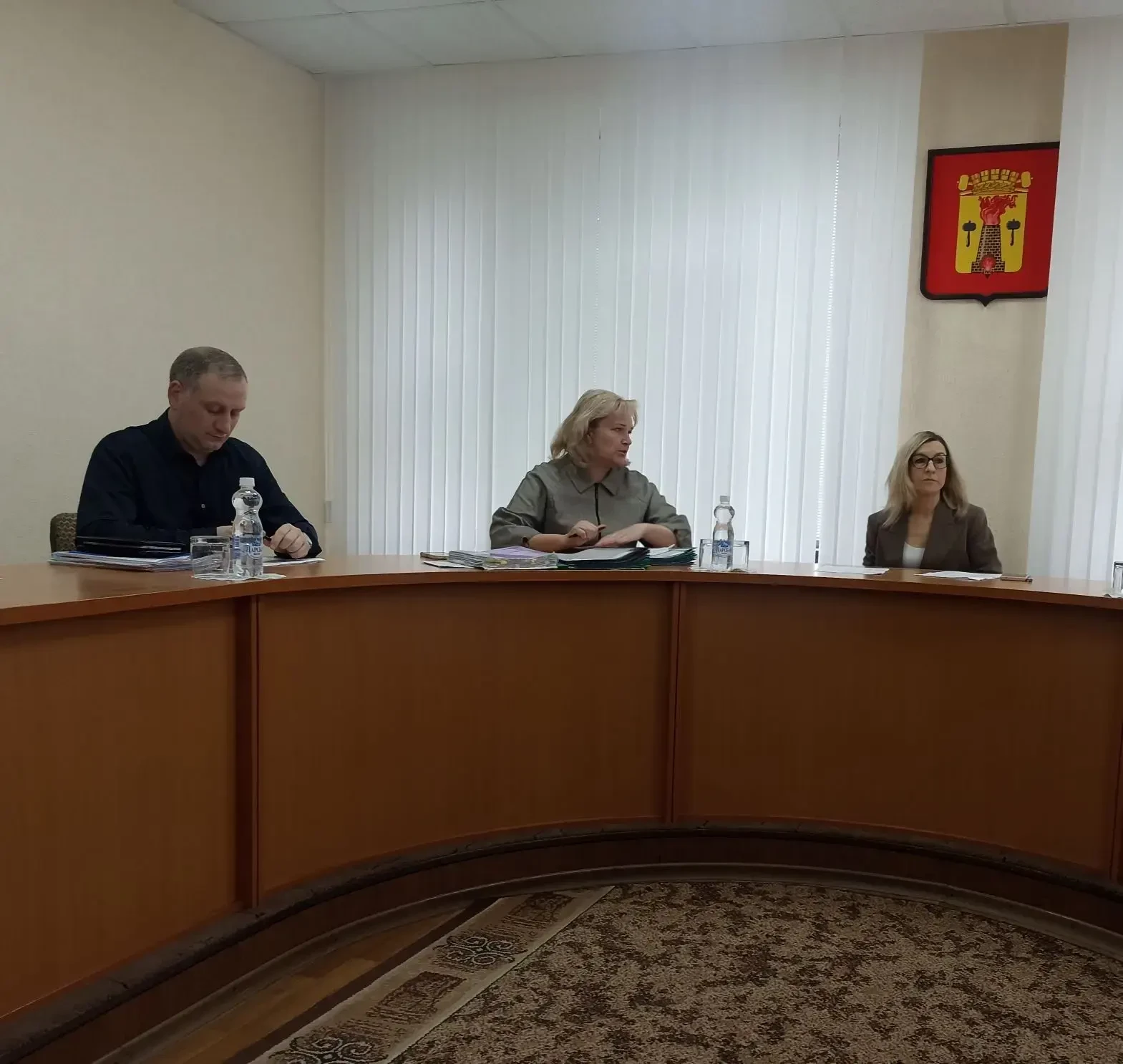 На очередном заседании административной комиссии Администрации г. Луганска рассмотрено 10 дел по составленным уполномоченными лицами административным протоколам