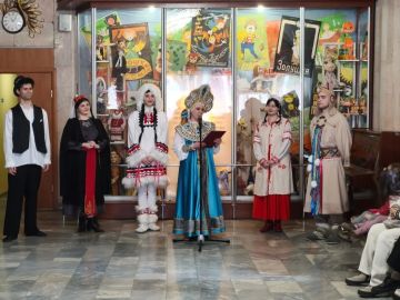 Луганский академический театр кукол представил новый проект «Сказки народов России»