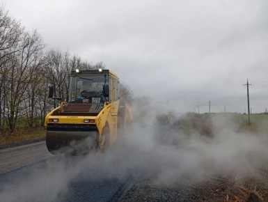 На трассе в ЛНР уложат больше 10 километров новой дороги