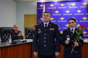 В Управлении по вопросам миграции подвели итоги деятельности за первый квартал года и наградили отличившихся сотрудников