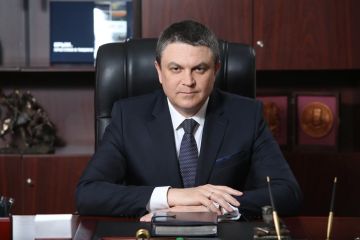 Пасечник поздравил жителей ДНР с годовщиной образования республики