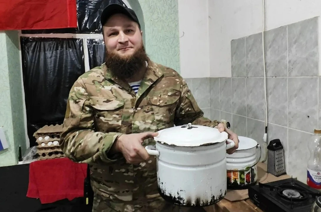 Хотел в штурмовики, а стал поваром: боец прошел 800 км пешком, чтобы присоединиться к участникам СВО
