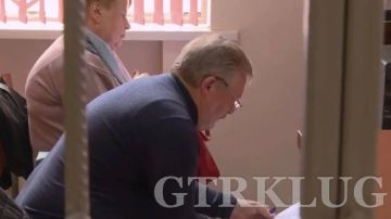 Суд подтвердил условные сроки экс-руководству Луганского театра кукол