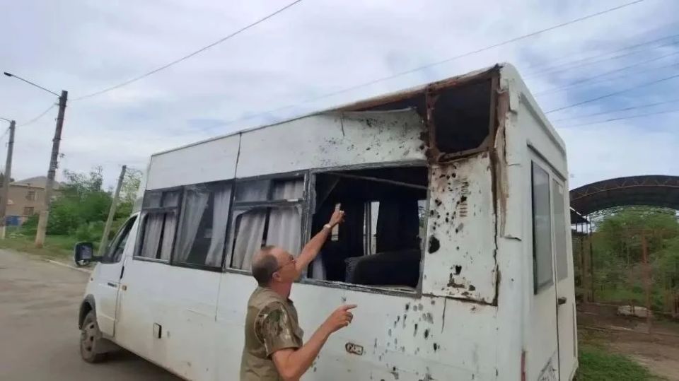 17-летняя девушка погибла при атаке ВСУ на микроавтобус Лисичанск — Северодонецк