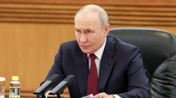 Владимир Путин на совещании с членами Совета безопасности обсудил атаку на колледж в Старобельске