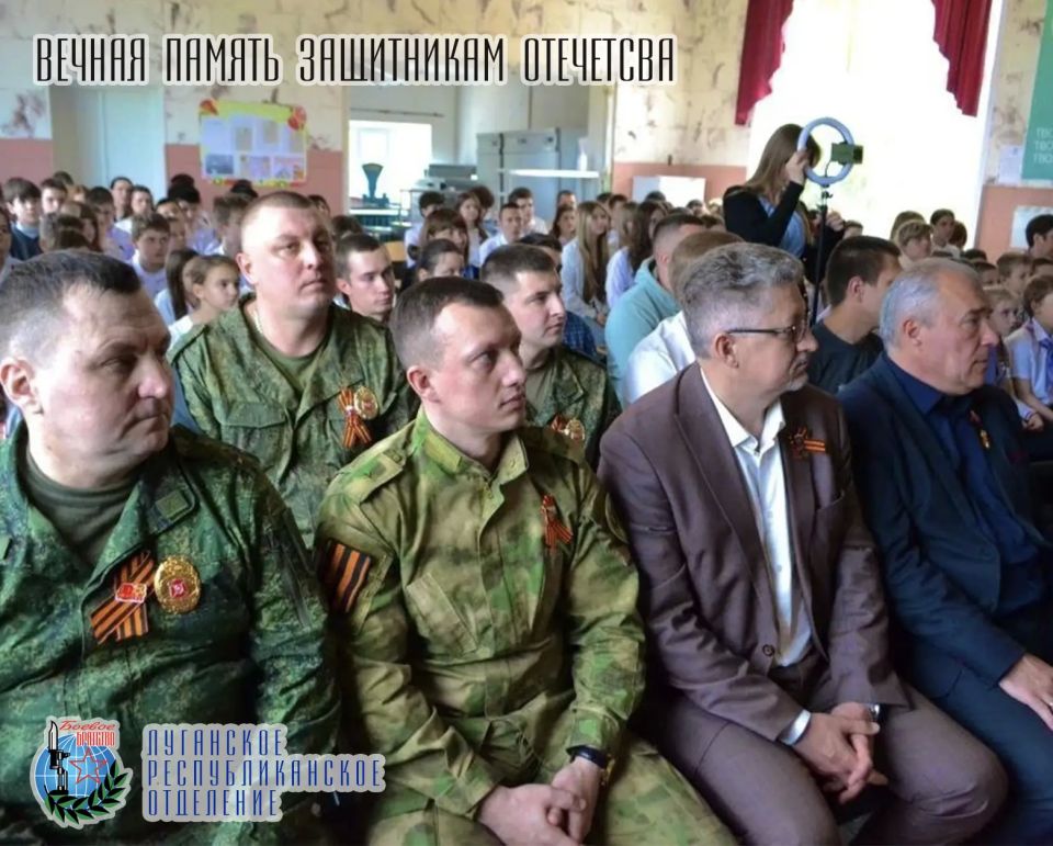 6 мая Юрий Павлович Юров, депутат Народного Совета Луганской Народной Республики, заместитель руководителя Луганского республиканского отделения Всероссийской общественной организации ветеранов «БОЕВОЕ БРАТСТВО», принял...