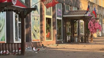 Два человека ранены в центре Луганска в результате атаки ВСУ при помощи дрона, сообщил Пасечник