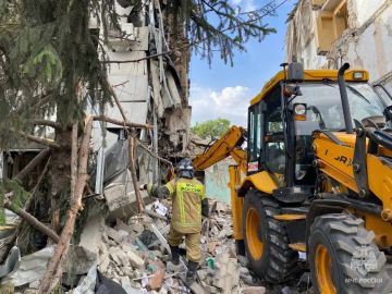 В Старобельске завершены поисковые работы на месте обрушения общежития колледжа Луганского педагогического университета