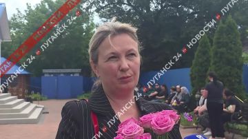«Улыбка не сходила с её лица…»