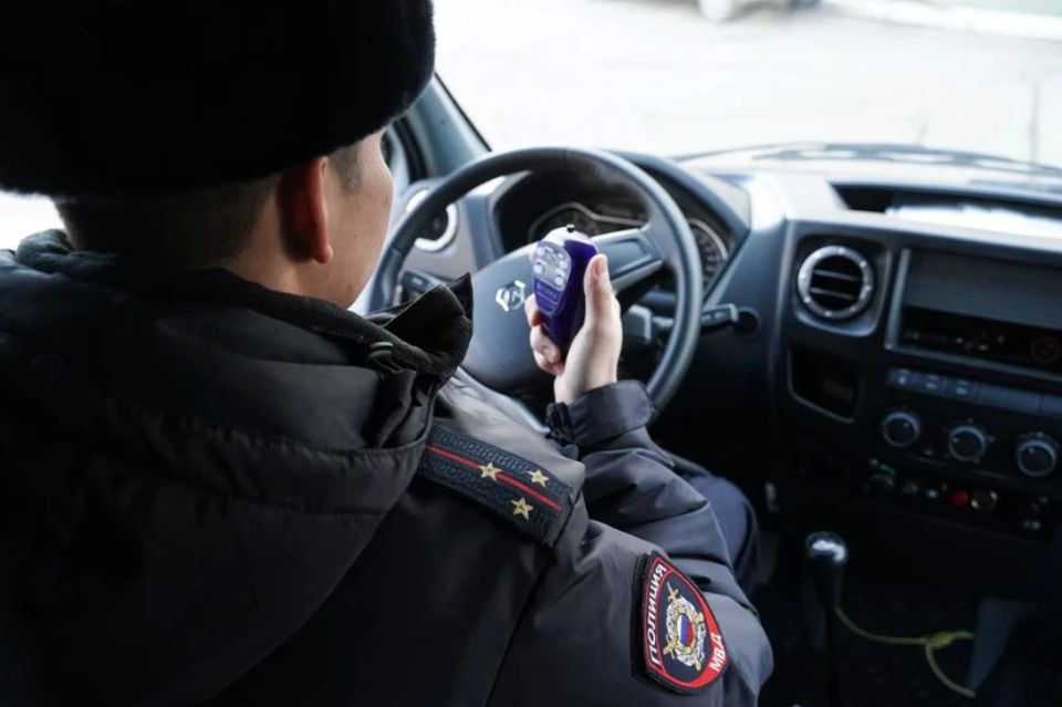 Куда звонить в ЛНР, если знаете о преступлении