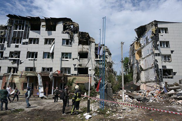 Пострадавшую при ударе ВСУ по колледжу в Старобельске девушку доставили в Москву