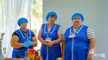 Представители шести школ ЛНР приняли участие в региональном этапе Всероссийского конкурса «Лучшая школьная столовая — 2026»