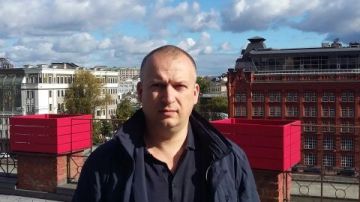 Юрий Баранчик: Бензиновый паек: Петербург режет литры, ЛНР — официально