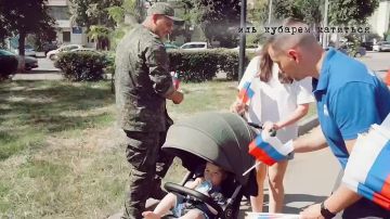 День России навсегда в сердцах молодогвардейцев Луганской Народной Республики!