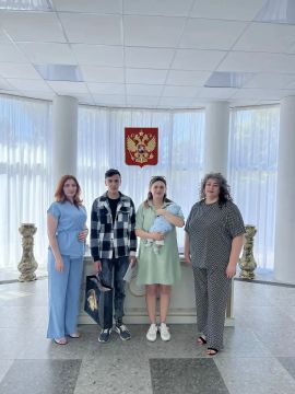 05 июня 2026 года Антрацитовским горрайонным отделом записи актов гражданского состояния департамента записи актов гражданского состояния Министерства юстиции Луганской Народной Республики была произведена 100-я...