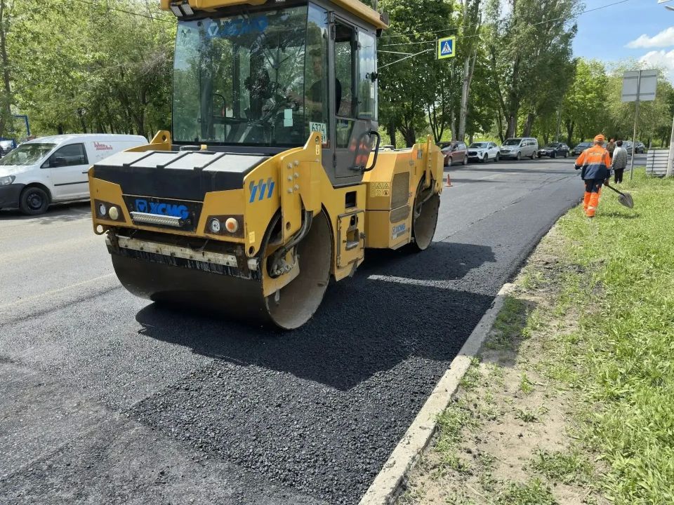 На 8 улицах Луганска обновили дорожную разметку