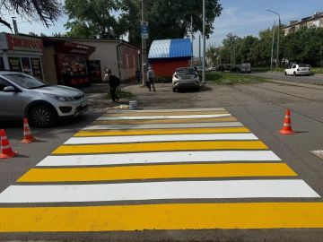 На 8 улицах Луганска обновили дорожную разметку