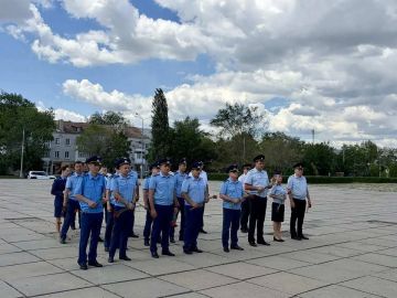 В День памяти и скорби транспортной полицейские Луганска почтили память погибших в годы Великой Отечественной войны