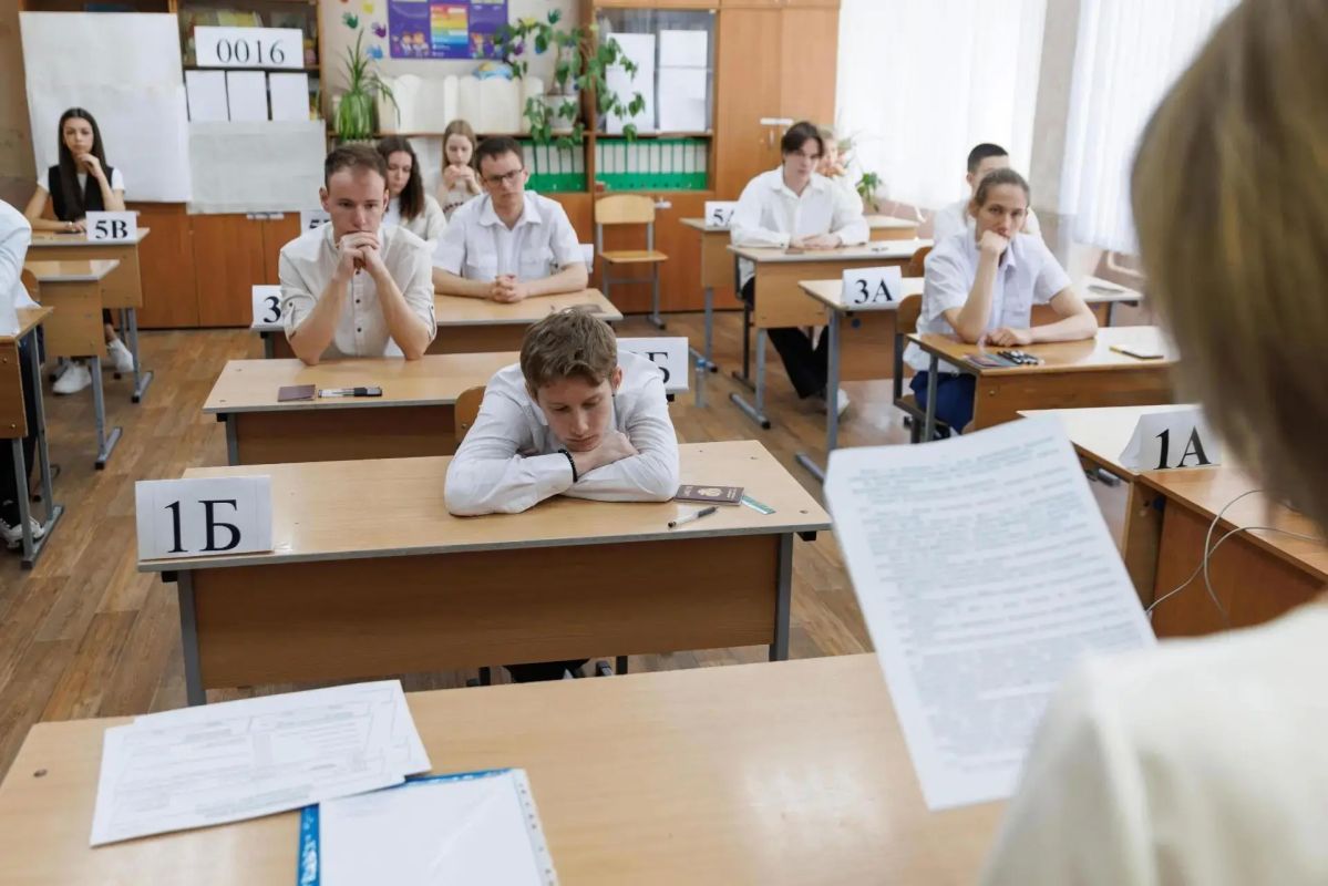 В Госдуме предложили платить родителям стобалльников по 100 тысяч за каждый отличный экзамен