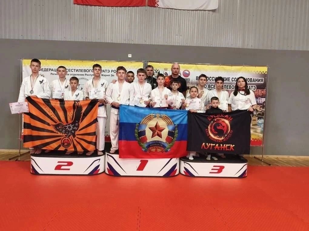Спортсмены из ЛНР завоевали почти 20 медалей по каратэ