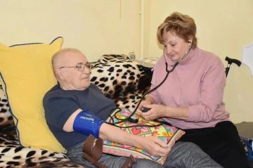 В ЛНР запускают модель долговременного ухода за пожилыми и инвалидами