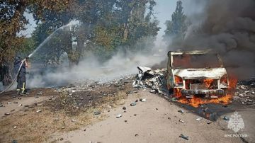 Спасатели потушили пожар, возникший из-за удара вражеского дрона в Рубежном