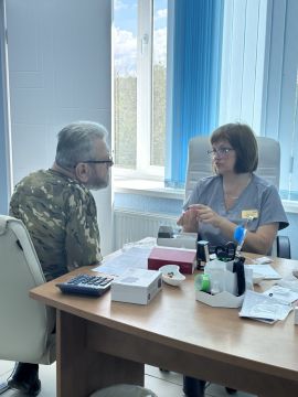 Филиал фонда «Защитники Отечества» в Луганской Народной Республике продолжает сопровождать ветеранов в вопросах получения медицинской помощи и технических средств реабилитации