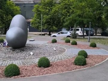 В Луганске появилась новая декоративная клумба