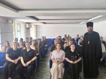 Правоохранители региона обсудили вопросы патриотизма и нравственных ценностей с представителем Луганской епархии