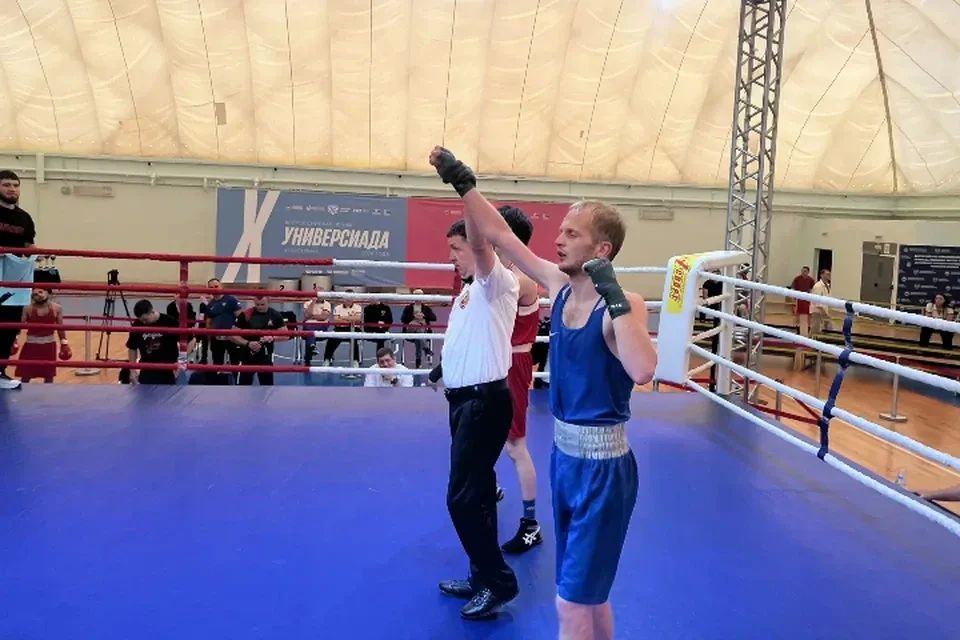 Наш парень - чемпион: боксер из Алчевска взял золото на Всероссийской универсиаде