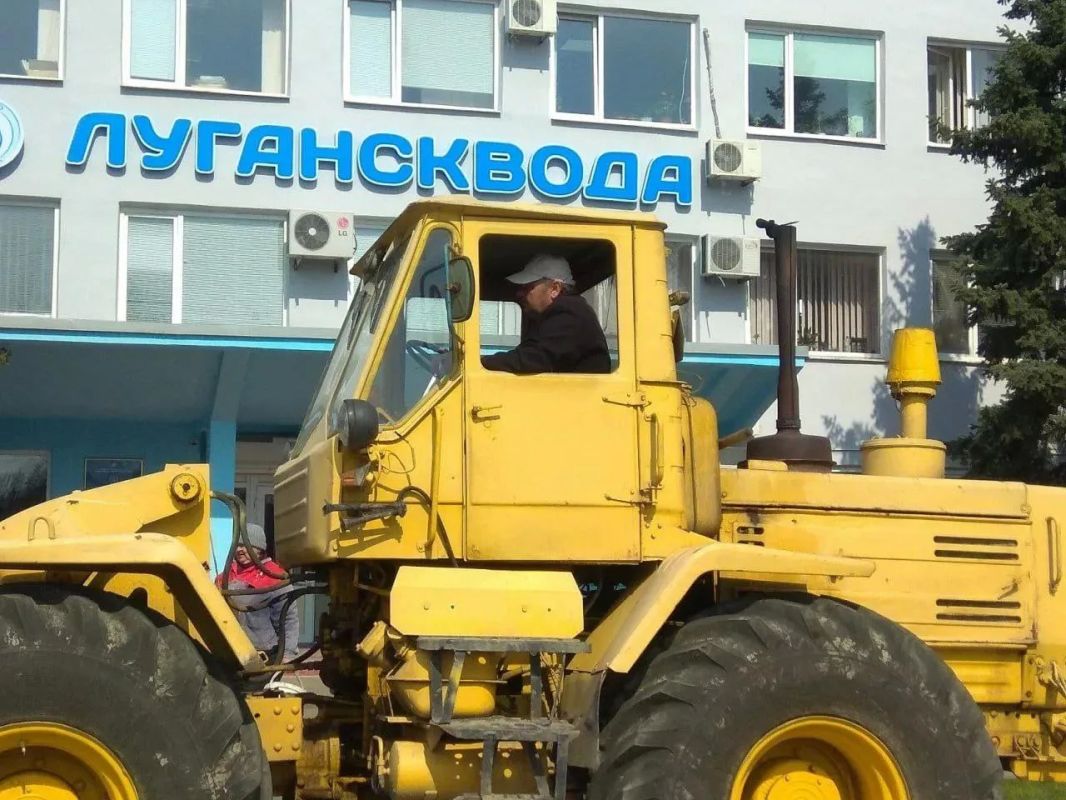 «Луганскводе» - 11 лет!. Сегодня «Лугансквода» отмечает своё 11-летие