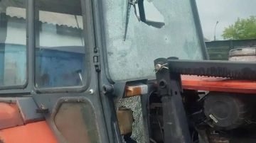 В ЛНР ВСУ атаковали гражданскую спецтехнику, пострадавших нет