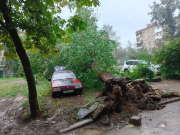 Последствия непогоды. Луганск, квартал Шевченко