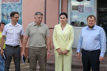 Денис Колесников обсудил актуальные вопросы инфраструктуры с жителями поселка Вольный