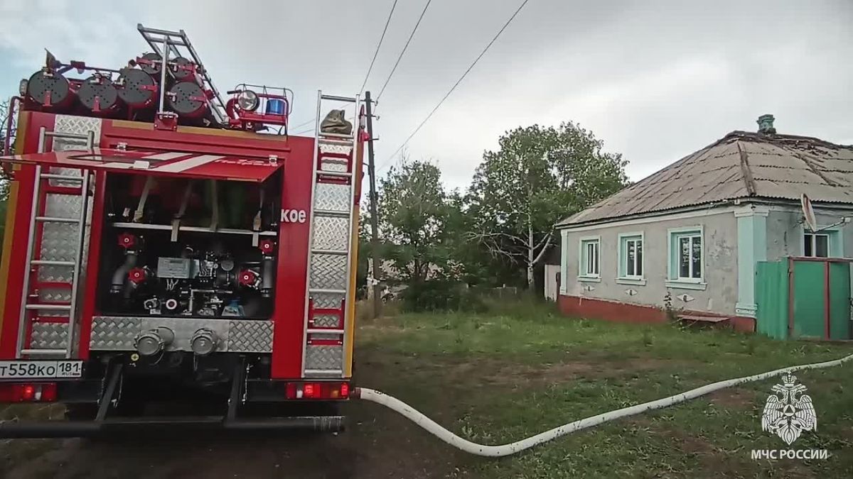 В Штеровке спасатели МЧС не дали огню уничтожить жилой дом