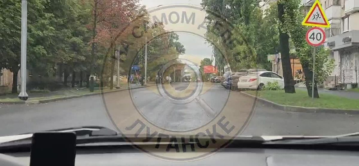 На улице Курчатова в Луганске отремонтировали дорогу