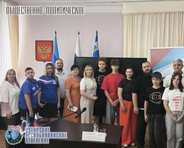 16 июля депутат Народного Совета ЛНР, председатель Социального комитета, представитель Луганского республиканского отделения Всероссийской общественной организации ветеранов «БОЕВОЕ БРАТСТВО» Иван Санаев посетил Брянку с...