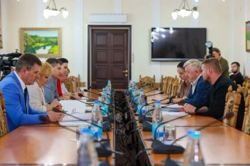 Виктор Водолацкий: Принял участие в рабочем совещании, посвященном проблемным вопросам государственной регистрации имущественных прав жителей Луганской Народной Республики