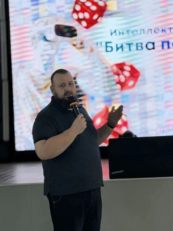 Иван Санаев: Связь времен! Устроили битву умов в «Пионере»