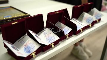 Более 40 представителей спортивной отрасли из ЛНР получили награды в преддверии Дня физкультурника