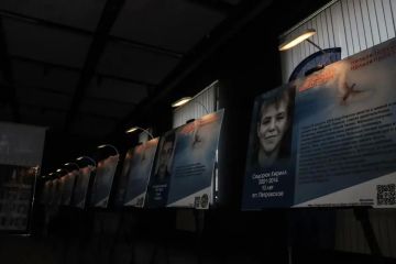 В Луганске открылась выставка «Аллея ангелов» в память о погибших детях