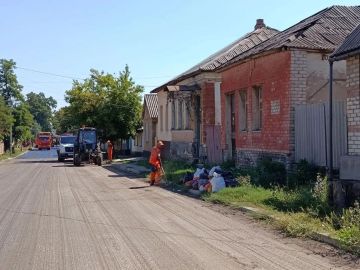 Яна Пащенко: Дорожники производят текущий ремонт участка автомобильной дороги по улице Красноармейская
