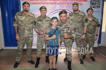 Ансамбль «Новороссия» выступил с концертом для жителей Славяносербска