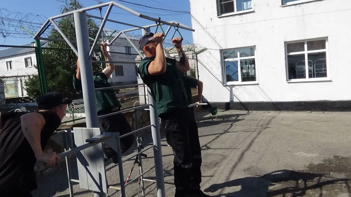 Во всех учреждениях УФСИН России по Луганской Народной Республике прошли мероприятия, приуроченные ко Дню Государственного флага Российской Федерации