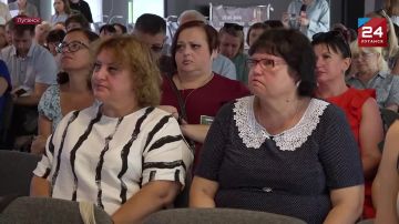 Знания о Малой Родине: новые учебники по истории Донбасса и Новороссии передали школам ЛНР