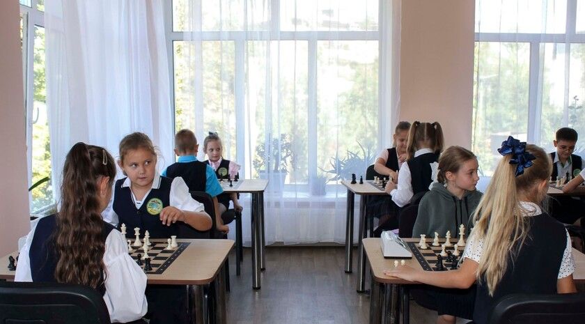 Около 57 тыс. детей и молодых людей в ЛНР занимаются в кружках и секциях