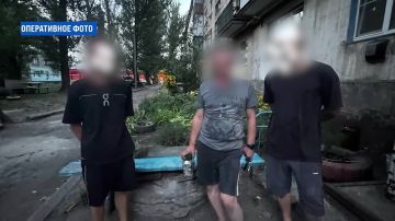В Красном Луче полиция изъяла у мужчины почти 53 грамма наркотических веществ