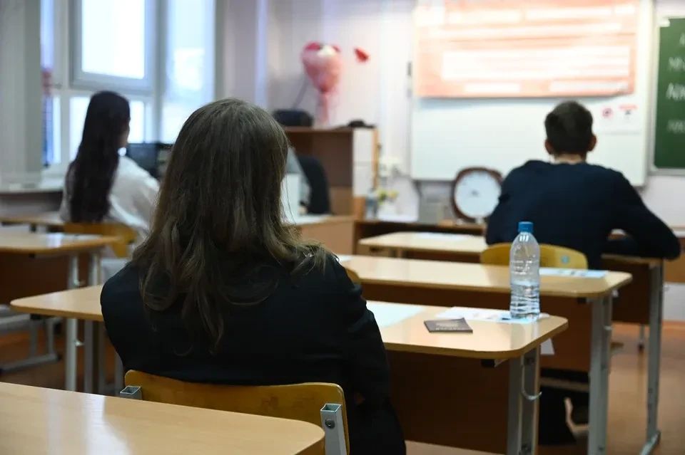 В ЛНР растет успеваемость по математике и физике среди школьников