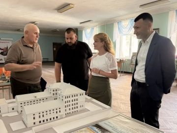 Дарья Лантратова: Перед началом учебного года встретились со студентами и педагогами Луганского архитектурно-строительного колледжа